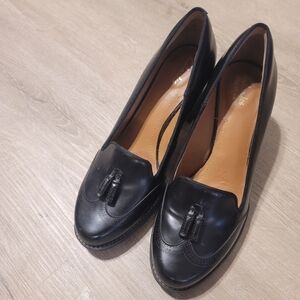 Clarks Black Tassel Leather Loafers Size 7